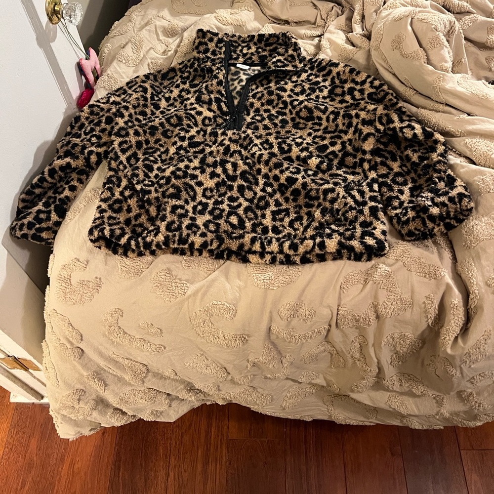 Leopard Print Fleece Pullover
